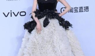 杨紫GQ盛典可爱营业 杨紫GQ盛典可爱营业