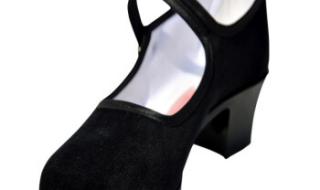 老北京布鞋哪个牌子好 老北京布鞋哪个牌子好