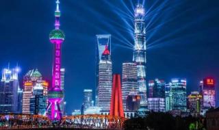 外滩灯光秀几点开始 外滩灯光秀几点开始